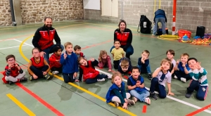 Du foot pour les enfants pendant les vacances au Chambon-sur-Lignon et Tence