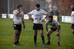 Rugby : Tence accroche le bonus défensif contre le leader