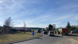 Après Saint-Ferréol, les agriculteurs bloquent aussi à Saint-Just-Malmont