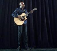 Sainte-Sigolène : deux spectacles de Ladji Diallo devant les collégiens
