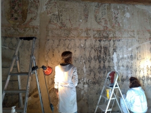 Forteresse de Saint-Vidal : une fresque murale du XIIIe siècle découverte