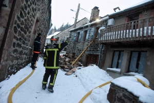 Les Estables : un feu de cheminée se propage et détruit une résidence secondaire