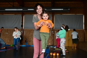 Saint-Maurice-de-Lignon : le cirque pour créer du lien entre parents et enfants