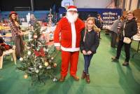 Montfaucon-en-Velay : le marché de Noël a pris ses aises au gymnase