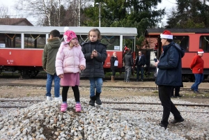 Raucoules : le train du Père Noël bondé de familles ce week-end