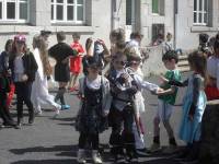 Tence : un carnaval des écoliers dans les rues avant les vacances