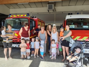 Bas-en-Basset : la caserne des pompiers visité par de jeunes enfants