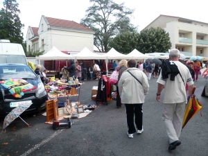 La grande brocante et le marché artisanal d&#039;Aurec-sur-Loire marquent leur retour le 15 août