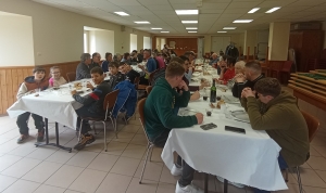 Repas du 8 mai : le comité des fêtes de Chaudeyrolles relève le défi d&#039;un repas 100 % du village