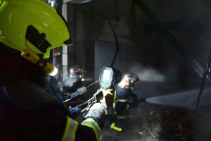 Un garage de 100 m2 détruit dans un incendie à Polignac