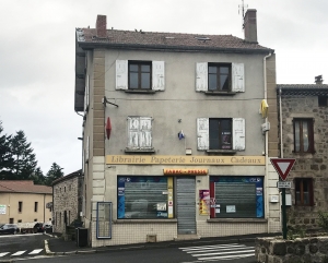 Montfaucon-en-Velay : la commune préempte un immeuble avec commerce
