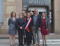 Madeleine Chabanolle et son équipe d&#039;adjoints.|Le conseil municipal de Saint-Didier-en-Velay.|Madeleine Chabanolle, maire de Saint-Didier-en-Velay.|||