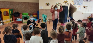 Des petites histoires dans les écoles maternelles du Haut-Lignon