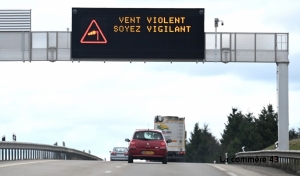 Vents violents : la Haute-Loire passe en vigilance orange ce samedi