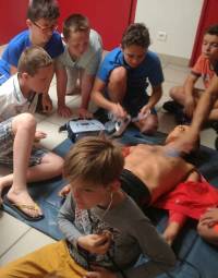 Saint-Just-Malmont : les écoliers apprennent les gestes de premier secours