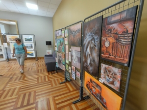 Yssingeaux : peintures et scultpures en expo dans la salle Dorcas avant les photos