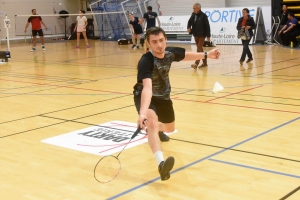 Badminton : deux victoires et une finale pour Adrien Chirossel au Tournoi du Pays du Velay