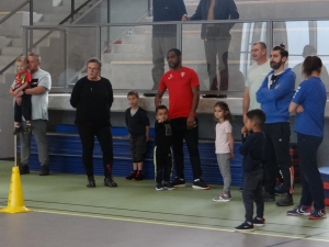 Monistrol-sur-Loire : le Père Noël est passé au gymnase pour les handballeurs