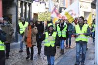Environ 1 500 manifestants au Puy-en-Velay à l&#039;appel des syndicats et des Gilets jaunes