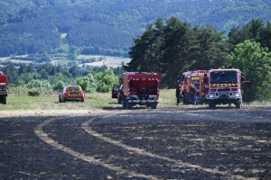Vorey-sur-Arzon : le feu part d’un engin agricole dans un champ et se propage à 1 ha de végétation