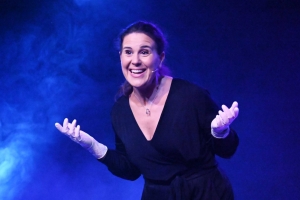 Festival du rire d&#039;Yssingeaux : Antonia de Rendinger en formidable rampe de lancement