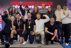 Force athlétique : Jason Nativel champion de France de développé couché, son frère Florian vice-champion