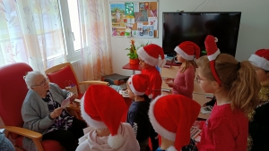 Saint-Just-Malmont : les cartes de Noël de l&#039;école Don Bosco arrivent à l’Ehpad