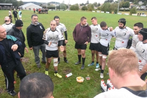 Rugby : Tence passe par un trou de souris
