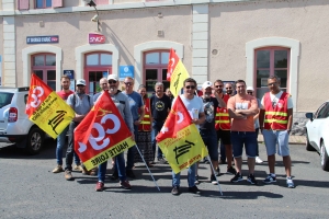 Les cheminots plantent leur piquet de grève à la gare de Saint-Georges-d&#039;Aurac