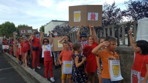 La mobilisation continue à l&#039;école Louise-Michel de Bas-en-Basset