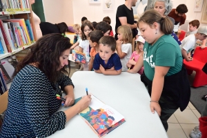 Le Chambon-sur-Lignon : un livre offert aux écoliers de CP