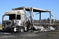 Yssingeaux : un camion d&#039;une attraction foraine part en fumée