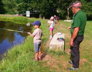 Monistrol-sur-Loire : les enfants du Beauvoir découvrir les plaisirs de la pêche