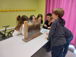 Saint-Jeures : les écoliers s&#039;intéressent au compostage