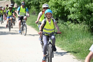 350 écoliers de Haute-Loire ont participé à la 3e édition du P&#039;tit Tour à vélo à Brives-Charensac