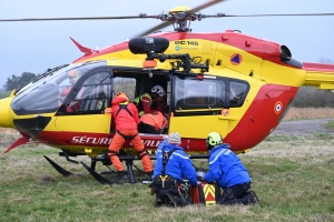 Une vététiste hélitreuillée après une chute dans les gorges de Lavoûte-sur-Loire