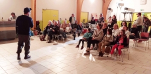 Saint-Jeures : le public joue les petites souris avec la Comédie de Saint-Etienne