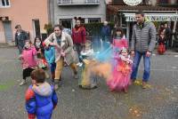 Vorey-sur-Arzon : après le défilé déguisé... la course de couleurs