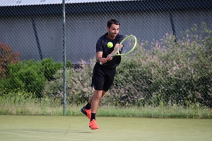 Tennis : Jules Tavernier prend sa revanche sur Matéo Rouchouse à Monistrol