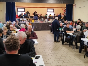 Saint-Pal-de-Chalencon : 48 doublettes au concours de coinche de l&#039;école privée