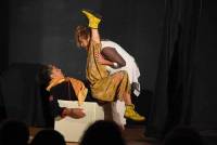 Chambon-sur-Lignon : les comédiennes d&#039;Ama-Théâtre captivantes