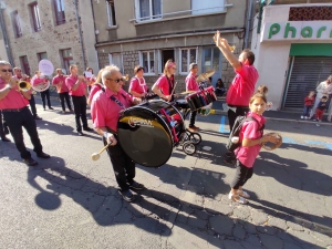 Saint-Maurice-de-Lignon : un corso ensoleillé dans la rue Nationale (vidéo)