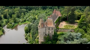 Les premiers châteaux de la Loire sont en Haute-Loire (vidéo)