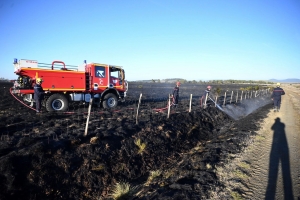 Incendie d&#039;herbes sèches et broussailles le long de la RN88 : 15 hectares brûlés