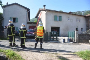 Lavoûte-sur-Loire : une maison soufflée par l&#039;explosion d&#039;une bouteille de gaz