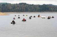 Barrage de Lavalette : 54 pêcheurs aux carnassiers sur des fauteuils flottants