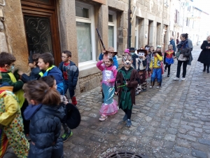 Saint-Didier-en-Velay : les écoliers de Françoise-Dolto costumés pour Carnaval