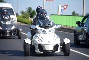 Les passionnés de Spyder, une moto à trois roues, en balade en Haute-Loire et Ardèche
