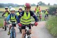 140 écoliers à bicyclette convergent vers Le Puy-en-Velay