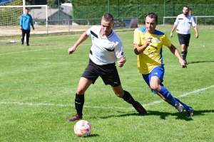 Foot, CF : Le Pertuis sur le fil contre Saint-Pal-de-Mons